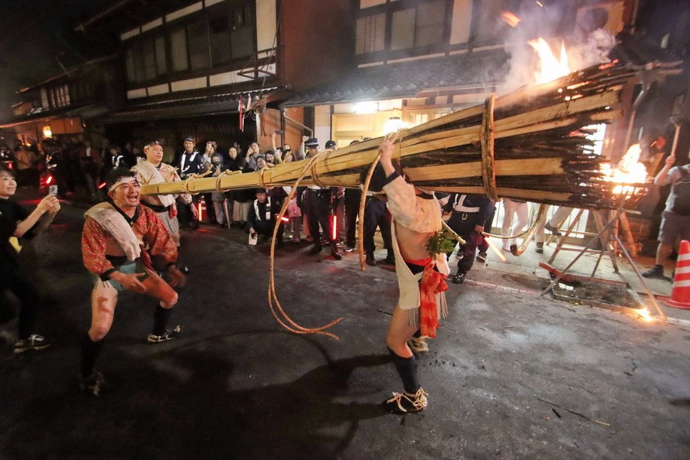 日本京都。鞍馬火祭︱日本三大火祭