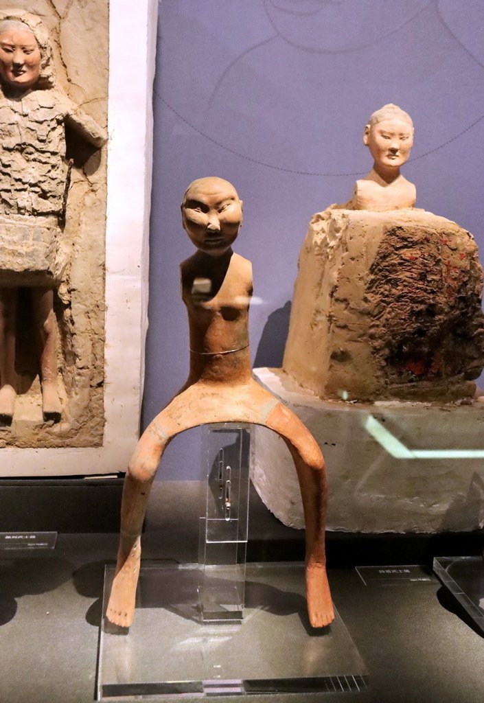 西安。漢陽陵︱裸體俑、微笑彩俑。探秘漢代帝陵的地下「小人國」