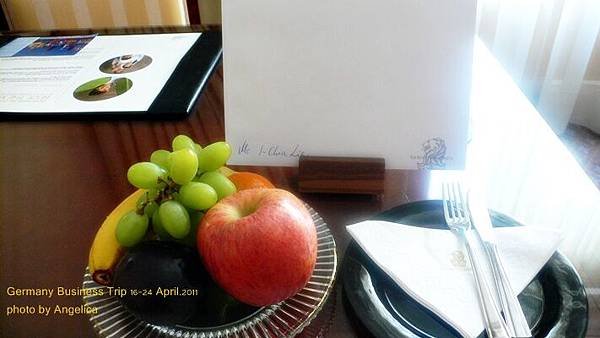001P1050627-022.JPG