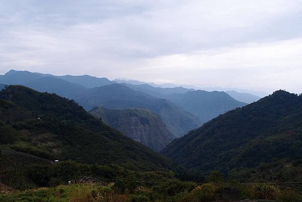 隙頂象山