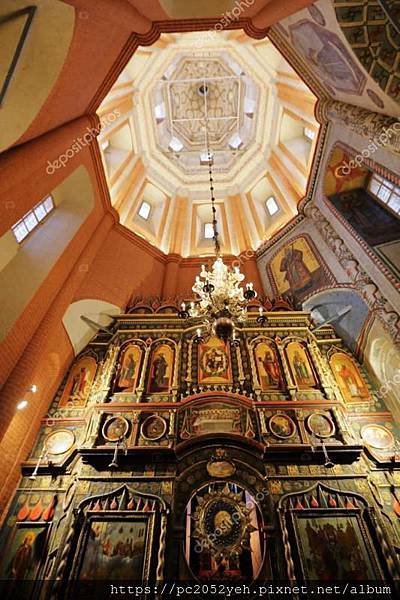 depositphotos_110937184-stock-photo-st-basils-cathedral-interior-moscow.jpg
