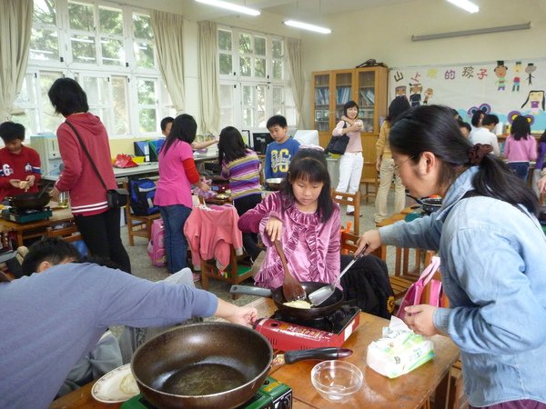 99上學期美食DIY日式豬排 (33).JPG