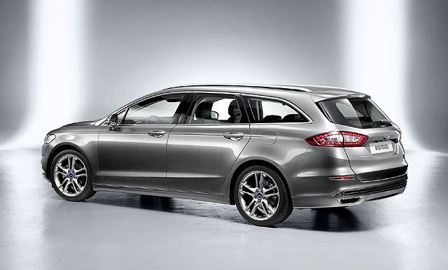 2013-ford-mondeo-wagon-2