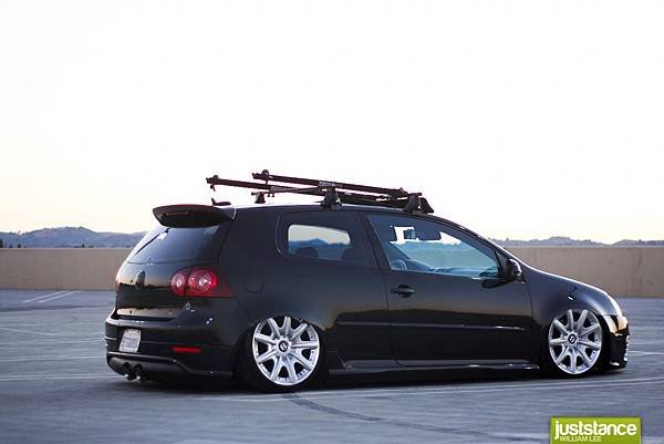 stanced-vw-on-bentley-wheels-1198