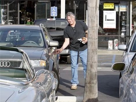 richard-dean-anderson-and-audi-allroad-quattro-gallery