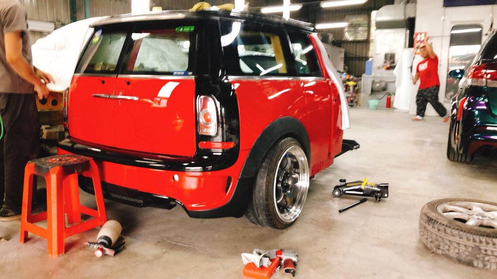 MINI COOPER Clubman R55-12