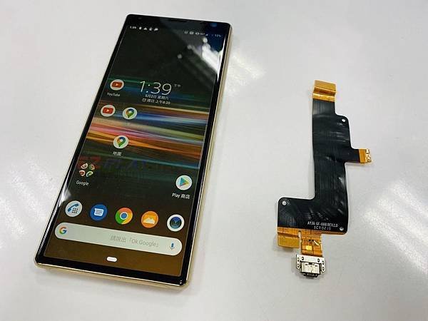 SONY 10 plus充電接觸不良,更換充電孔排線【947