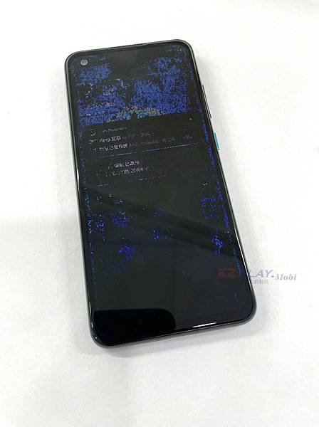 淋雨騎車導航手機進水,ASUS華碩Zenfone8螢幕怪異快