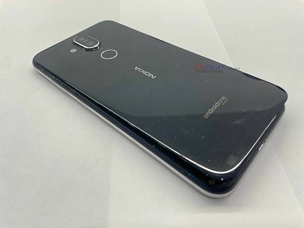 諾基亞NOKIA8.1換電池現場維修,電池膨脹快更換【947