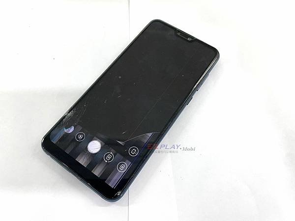 摔很多次看不到畫面,華碩Zenfone Max Pro/M2