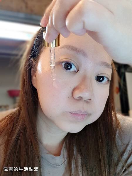 瑞丹絲２４Ｋ逆痕金箔保濕組10.jpg
