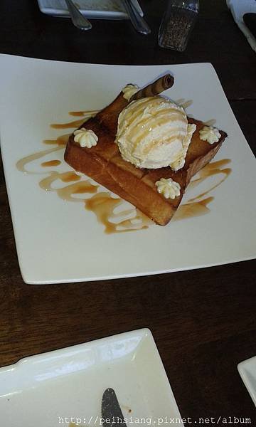 Honey Toast Cafe