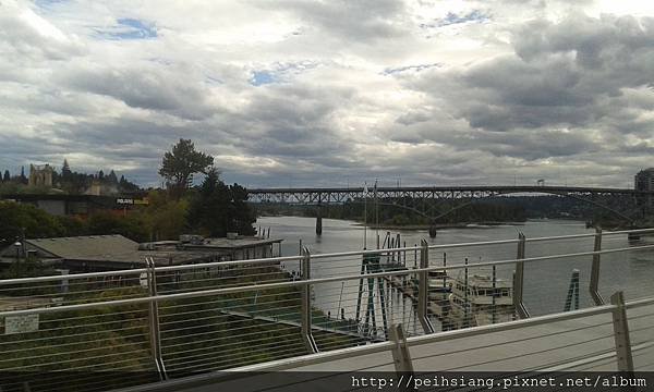 Tilikum Crossing