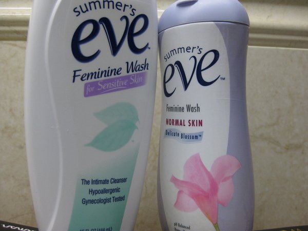 FEMININE WASH