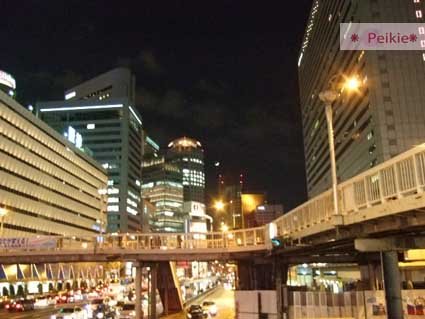 大阪梅田空橋夜景