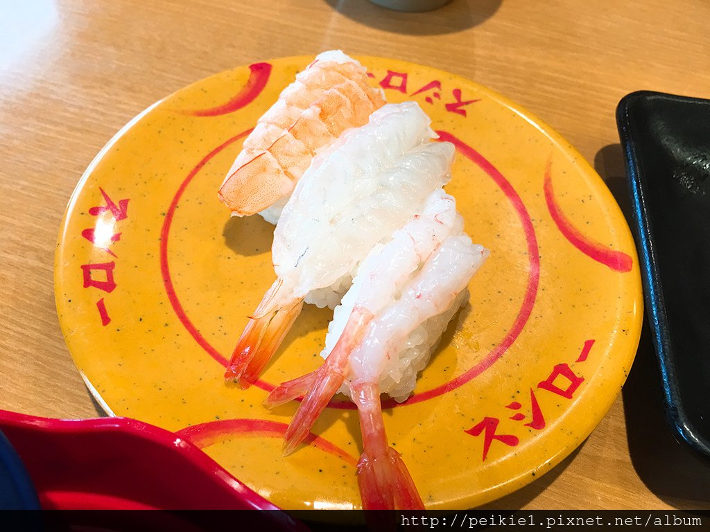 スシロー　回転寿し