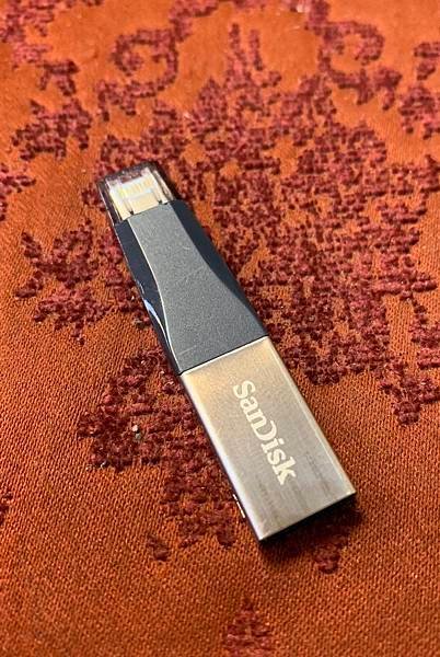 SanDisk iPhone專用拇指碟.jpg