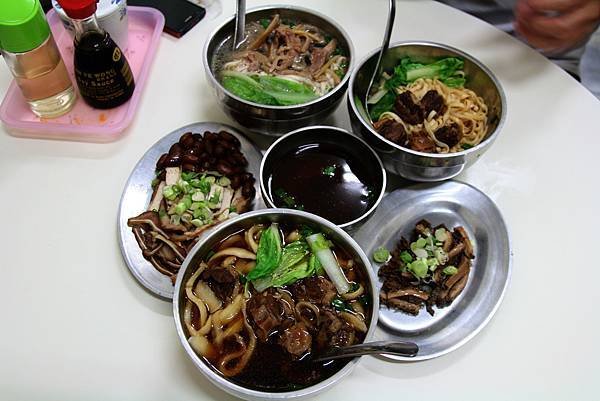 劉易記刀削麵