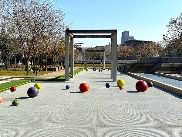 晃晃【鶯歌陶瓷博物館】新北美術館.三鶯之心空間藝術特區