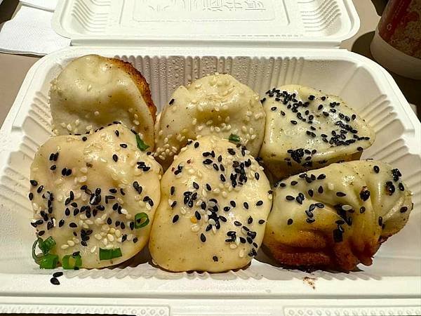 =出差廣州上海=就是要吃潮汕菜.八合里全牛盛宴.整椰椰.泰哥