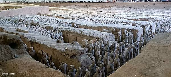 關中文化教育之旅=兵馬俑.華清池.芙蓉湖.長生殿.御湯遺址博