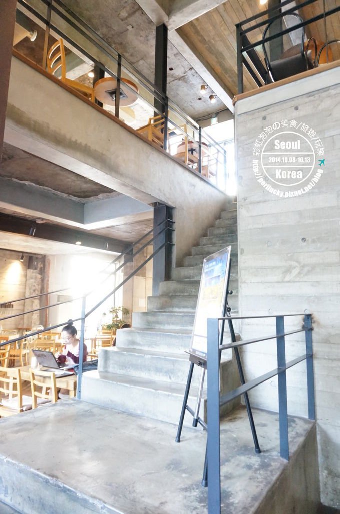 113.coffee smith弘大店