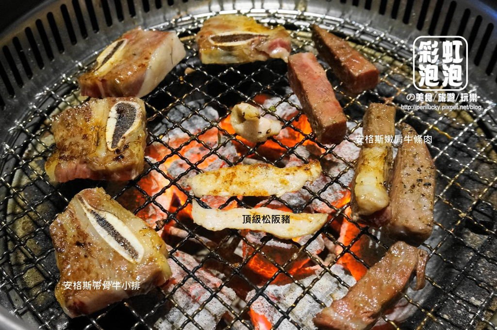 25.熊炭日式炭火燒肉-安格斯帶骨牛小排、安格斯嫩煎牛條肉.JPG