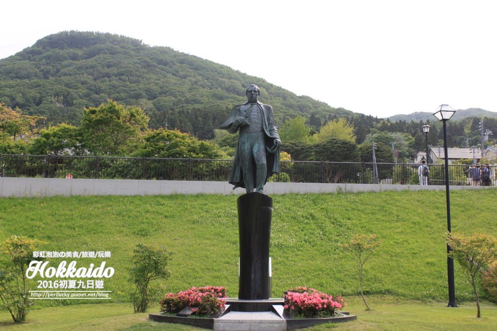 105.函館元町散策-裴里提督來航紀念碑.jpg