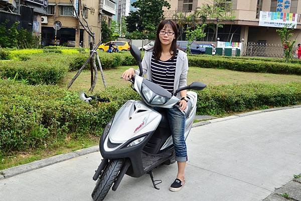 YAMAHA SVMAX125  (26)