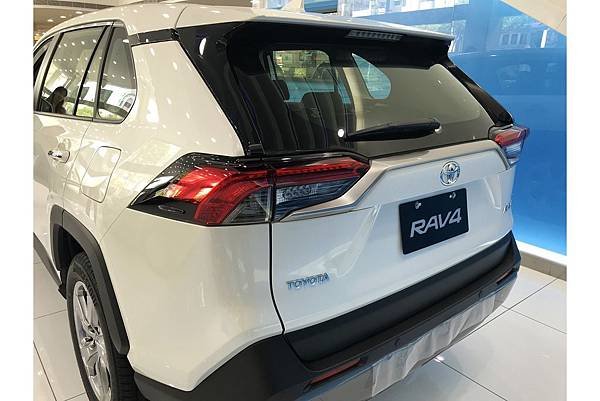 2019 rav4 (4).jpg