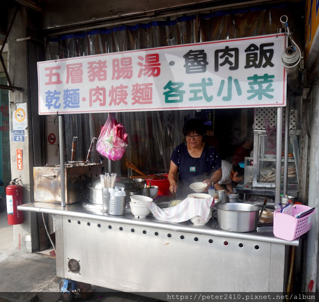 西六號碼頭麵店 (2).JPG