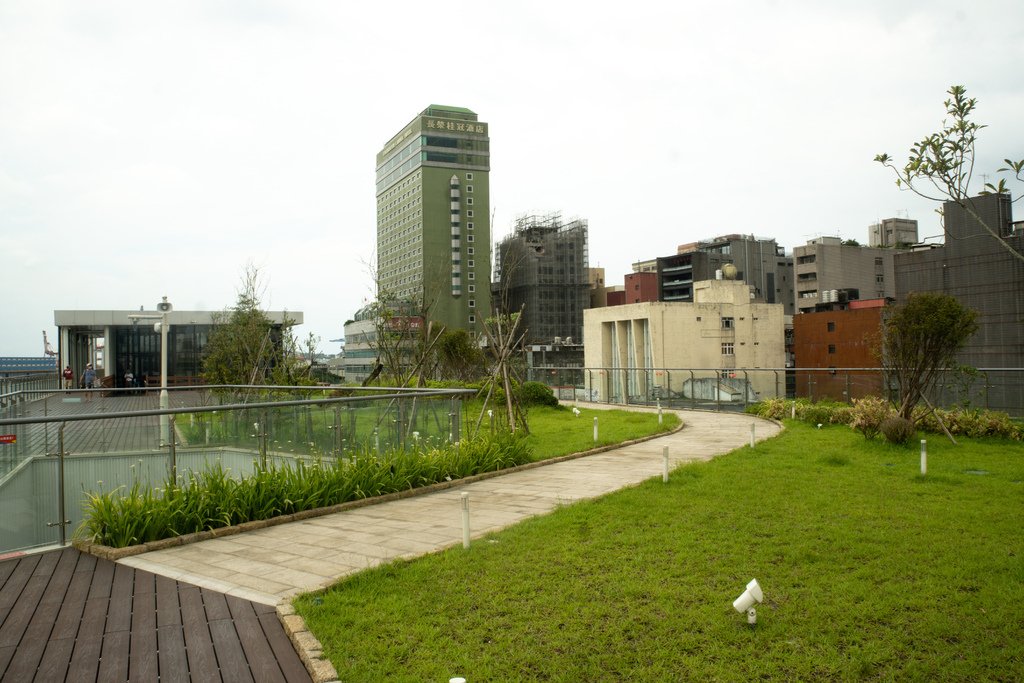 東岸旅客中心麗都蝶克大樓 (26).jpg