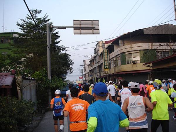 2014屏東高樹蜜鄉國際馬拉松 (3).JPG