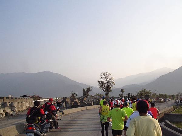 2014屏東高樹蜜鄉國際馬拉松 (13).JPG
