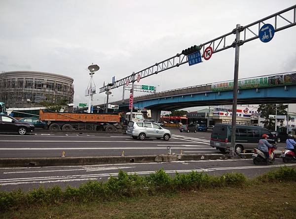 20151022機場單車道遊 (9).jpg
