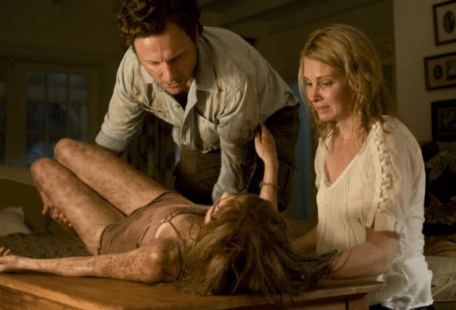 in-the-last-house-on-the-left-scene_456x310.png