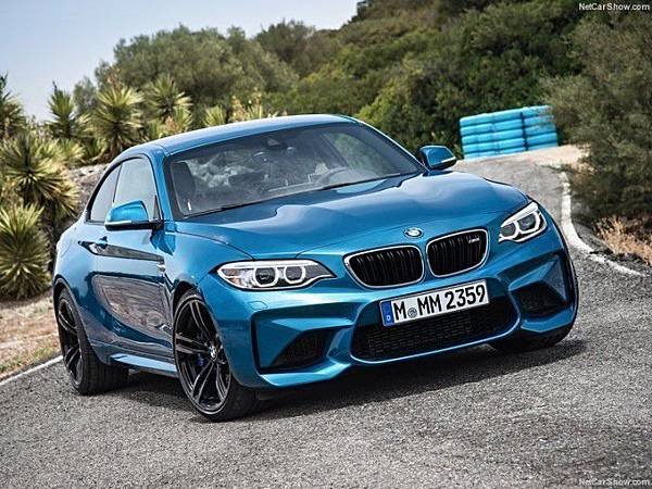 BMW-M2_Coupe_2016_800x600_wallpaper_01