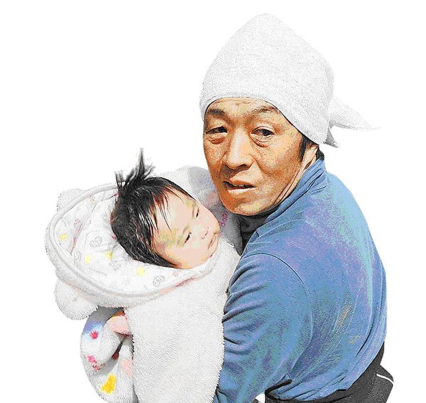 小女嬰 海嘯中奇蹟倖存