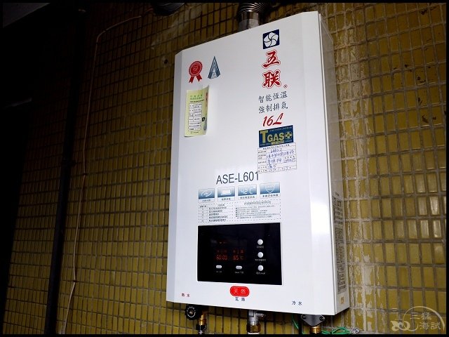 030.jpg
