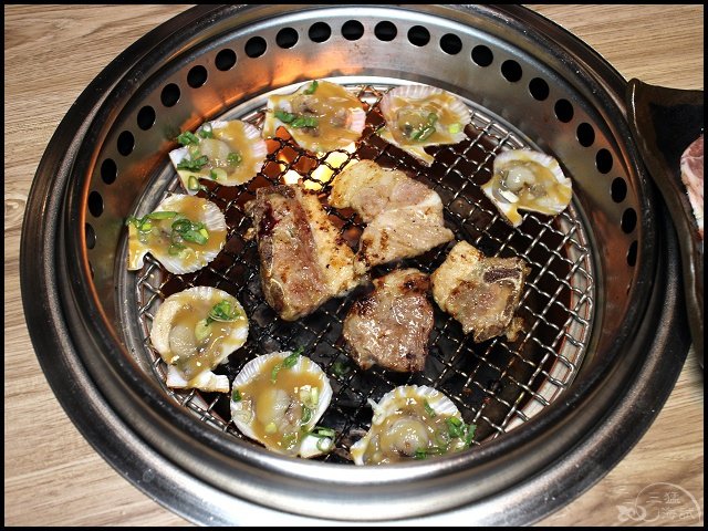 030.jpg