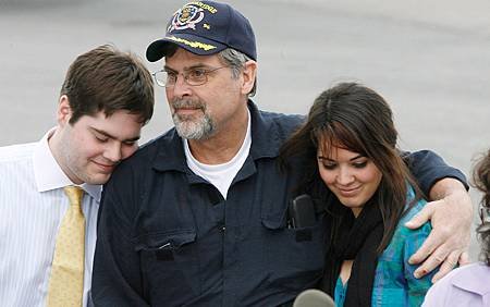 richard-phillips-family-ftr.jpg