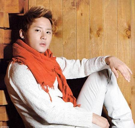 JYJ 2012 STANDING -024.jpg