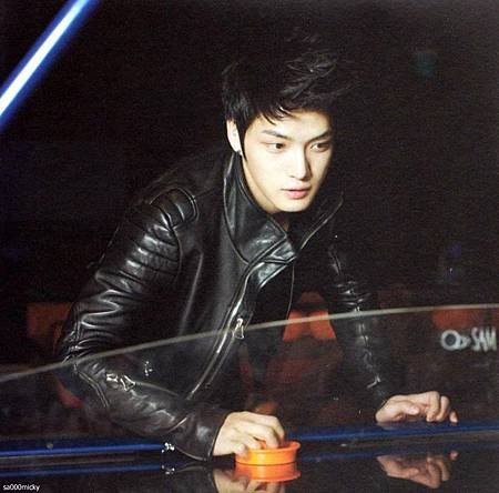 JYJ 2012 STANDING -017.jpg