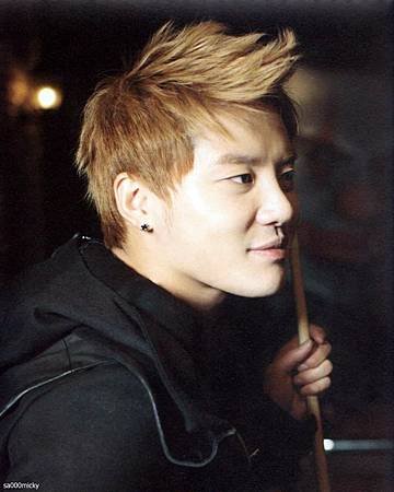 JYJ 2012 STANDING -021.jpg