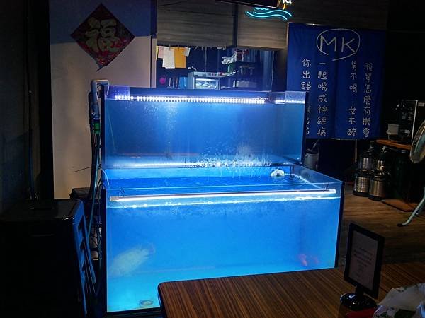 【新北蘆洲/美食】一整隻烤魚只要350元！串烤店居然有泰國蝦