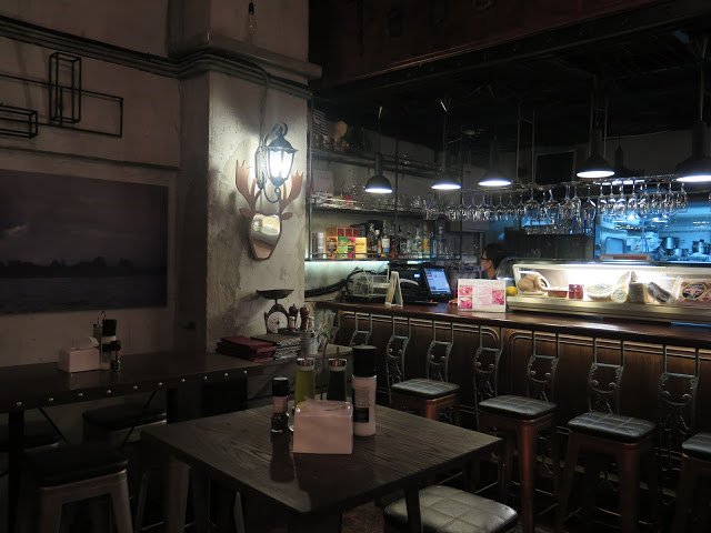 Sala Daeng站放空西班牙小酒館-Taburete-3.JPG