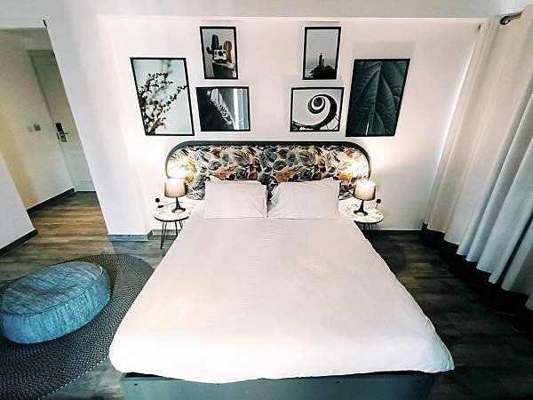 Mr.Todd Hotel-7.jpg