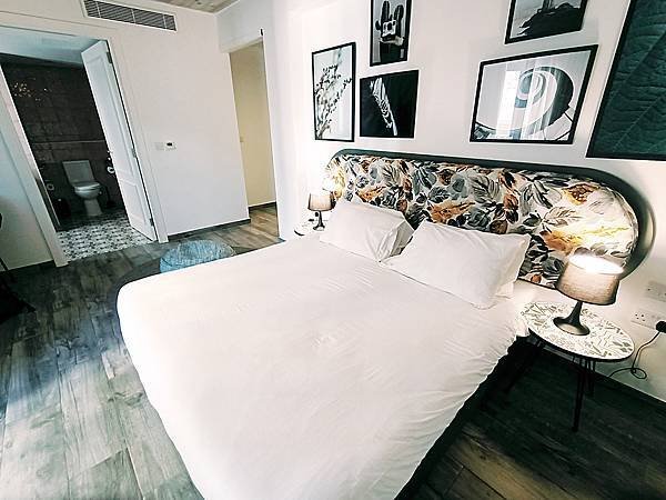 Mr.Todd Hotel-8.jpg