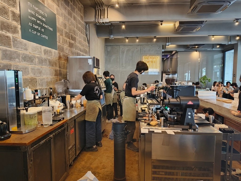 曼谷咖啡名店推薦-Factory Coffee-1.jpg