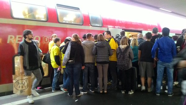 gegen hannover hauptbahnhof.jpg
